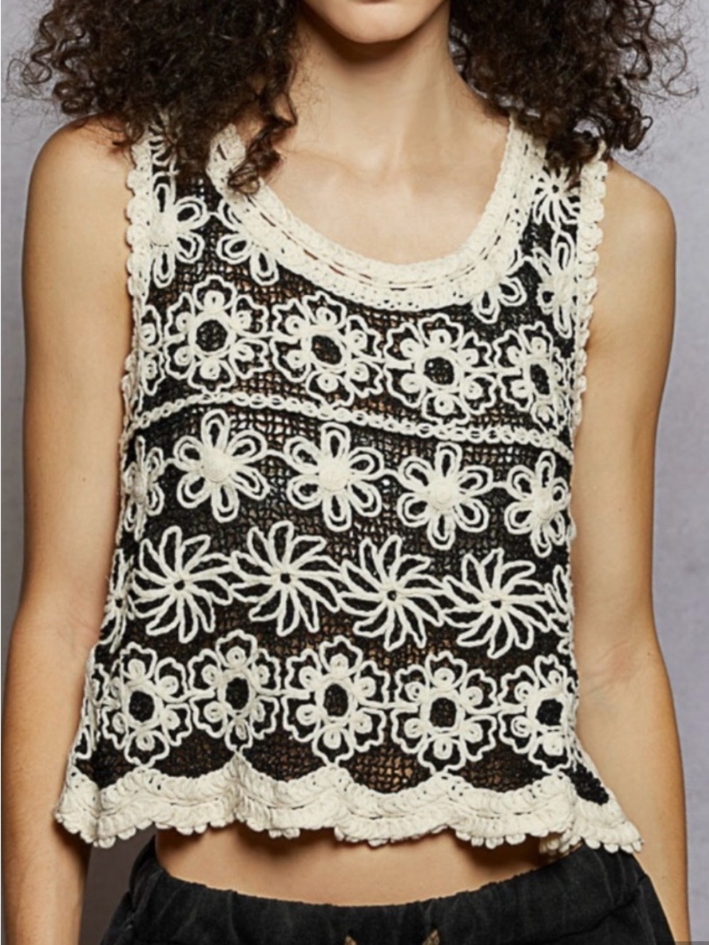 Pol-Crochet Floral Tank Top in Black and Cream
